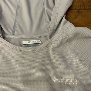 Women’s Columbia fishing spf shirt size small, excellent condition
